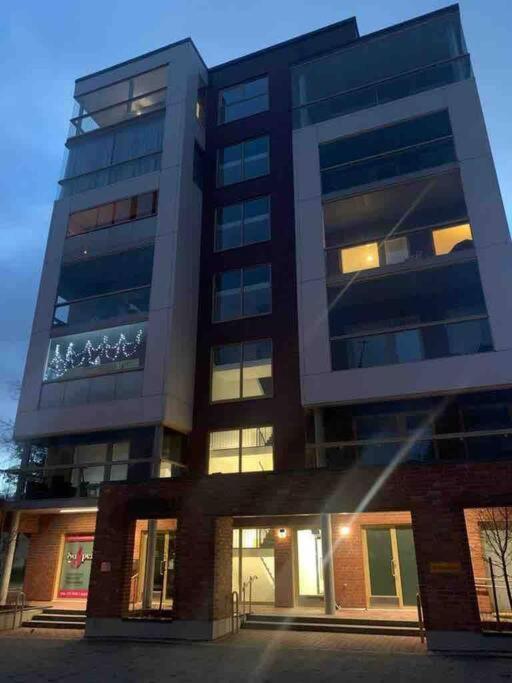 Modern Apartment Nearby Airport 2 فانتا المظهر الخارجي الصورة