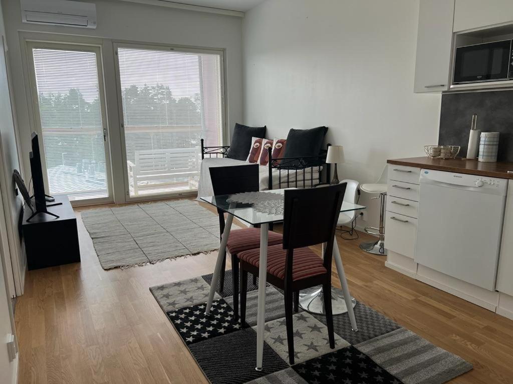 Modern Apartment Nearby Airport 2 فانتا المظهر الخارجي الصورة